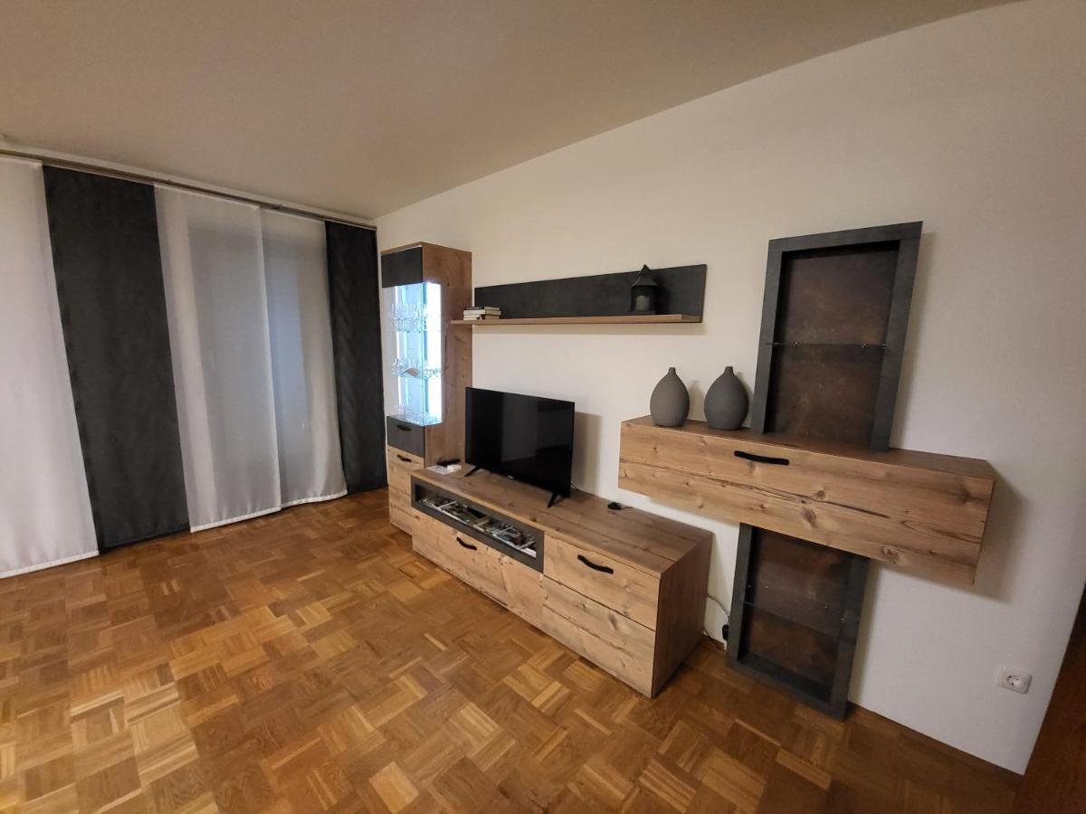 Andys Ferienwohnung Neustadt an der Waldnaab Exterior foto
